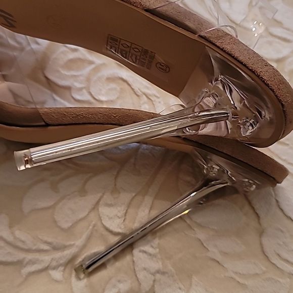 Beautiful Rhinestone Pointed Toe Slingbacks - Picture 14 of 16